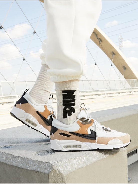 Nike Air Max 90 Futura NWT Women's Size 8.5 - Picture 3 of 16